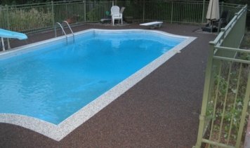 pool-deck-rubber-surfacing